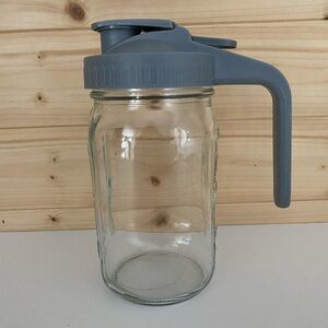 Mason Jar Pitcher 32 oz Glass Pitcher Double Leak-Proof Lid with Handle Jug Grey